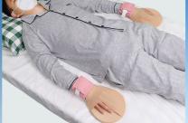 新型多功能分区约束手套 帮助认知障碍或躁动病友限制手部活动,预防非计划性拔管、自伤行为及意外伤害,适用于 ICU重症监护与家庭护理场景