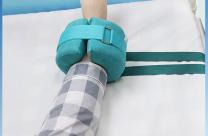 预防足部褥疮可调节约束带 用于股动脉穿刺介入治疗术后病人、长期瘫痪同时情绪失控病人，预防足部褥疮